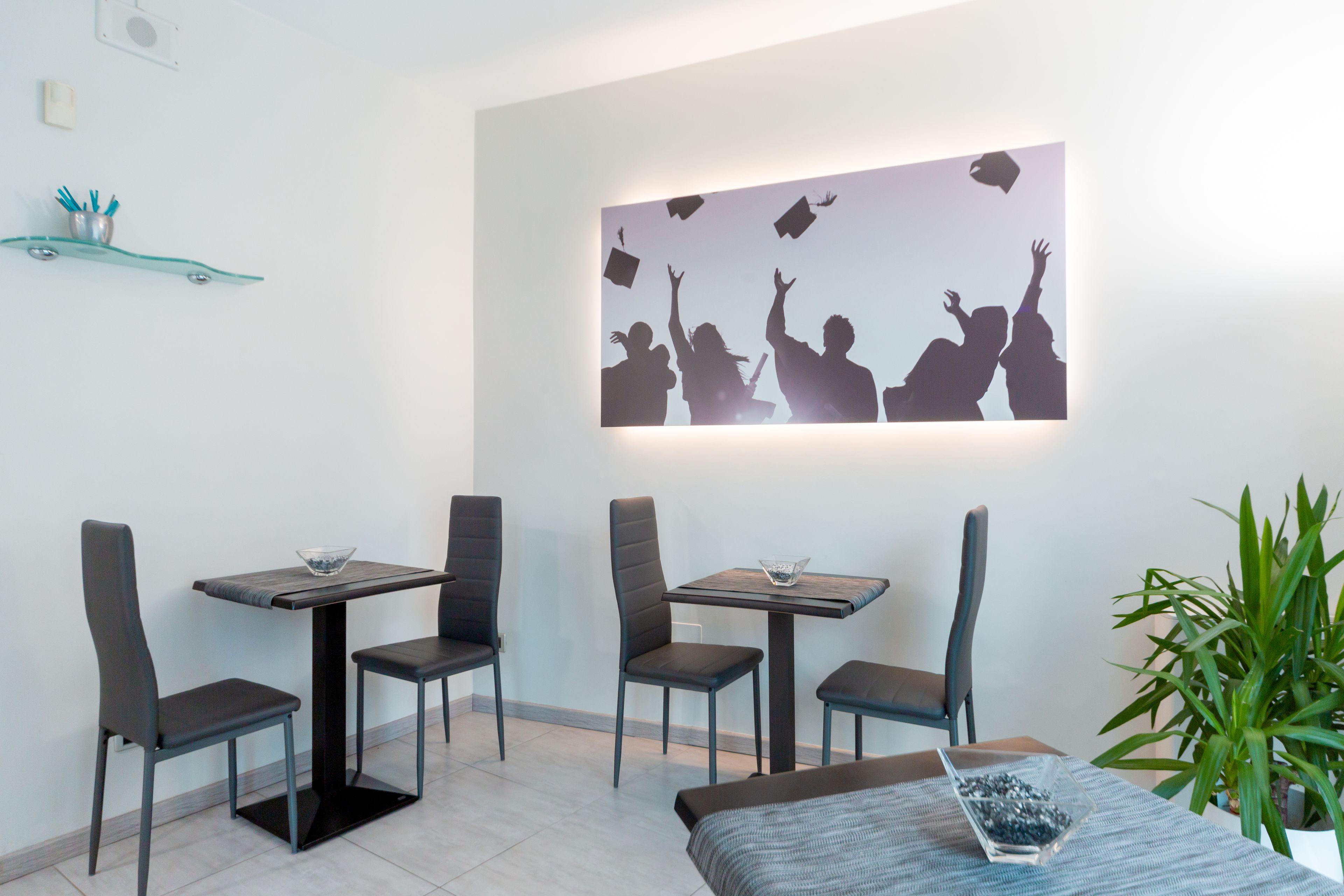 Hotel University — Photos 1